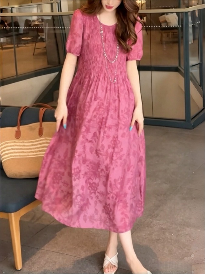 Summer Clothing Tagline - Robe trapèze élégante avec broderie monogramme,